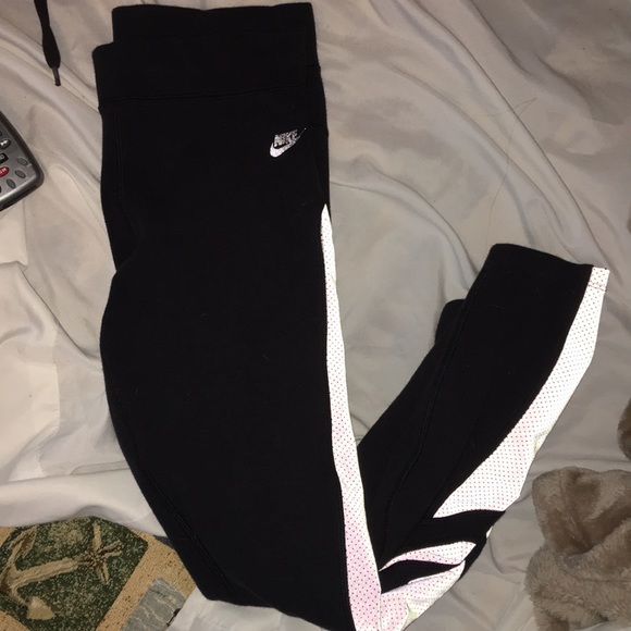 Nike Pants - Reflective Nike thick leggings